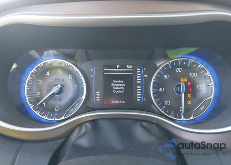 2021 Chrysler Voyager Lxi z USA, uszkodzony, nr VIN 2C4RC1DG1MR516178